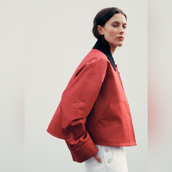 ZARA NWT Waxed Red Barn Jacket With Contrasting Black Collar in Sz XL - Picture 4 of 7